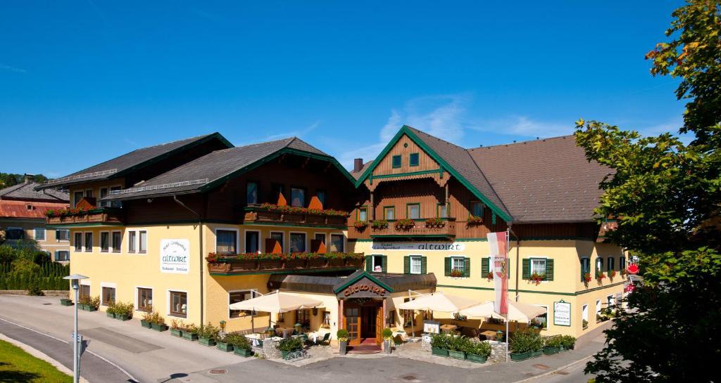 Hotel Landgasthof Altwirt Seeham Екстериор снимка