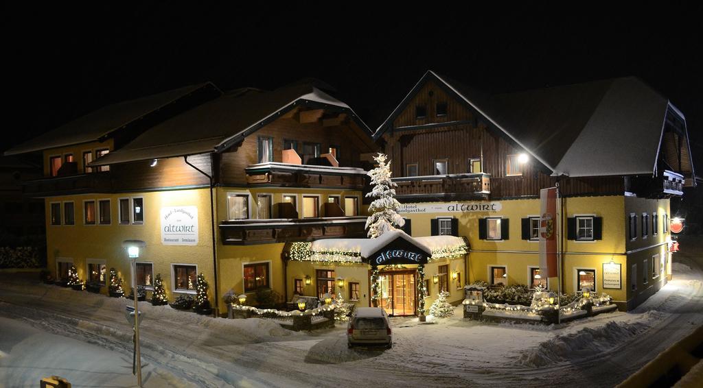 Hotel Landgasthof Altwirt Seeham Екстериор снимка